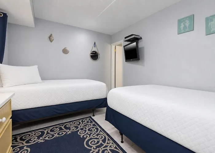 Apartment Island Winds East 508